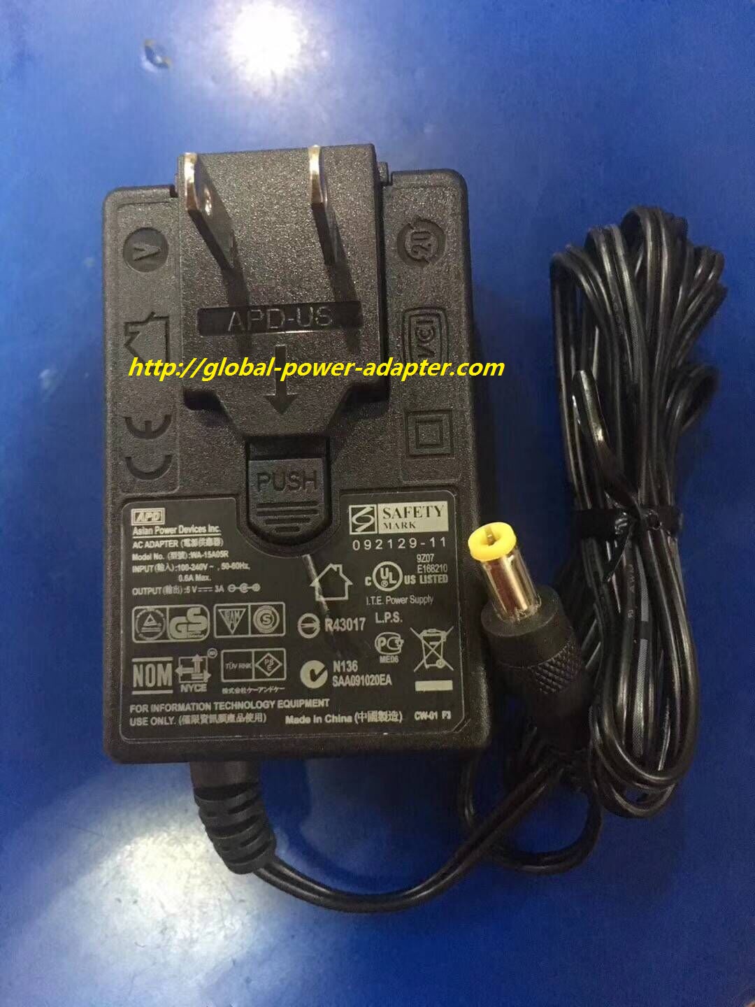 NEW APD WA-15A05R SWITCHING POWERT AC DC ADAPTER SUPPLY!